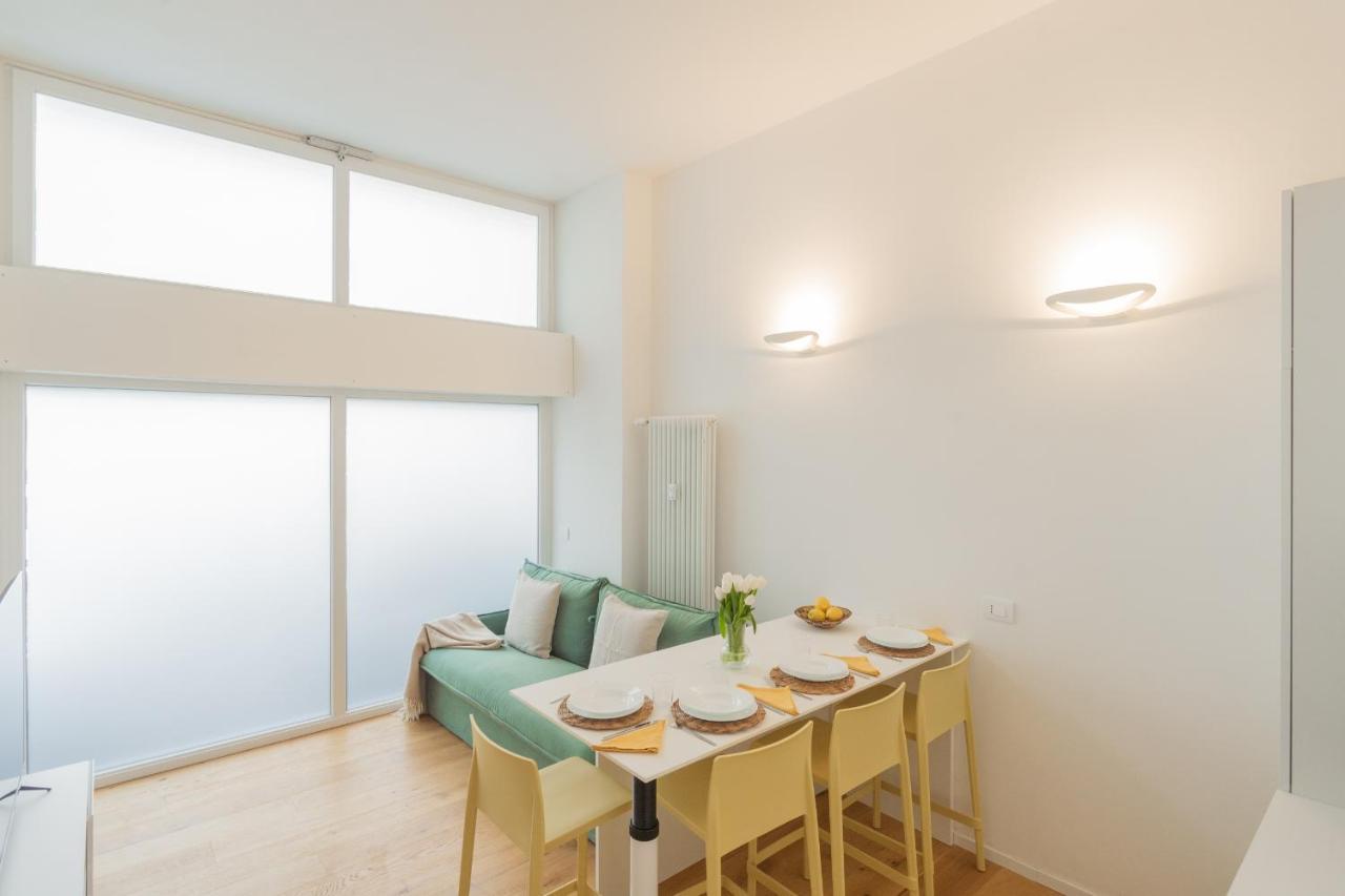 A Step From The Lake Apartment By Rent All Como Exteriér fotografie