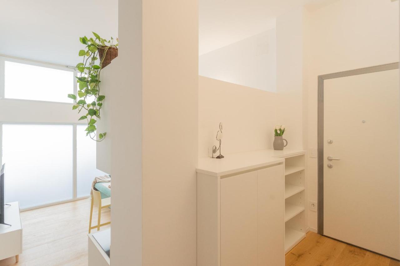 A Step From The Lake Apartment By Rent All Como Exteriér fotografie