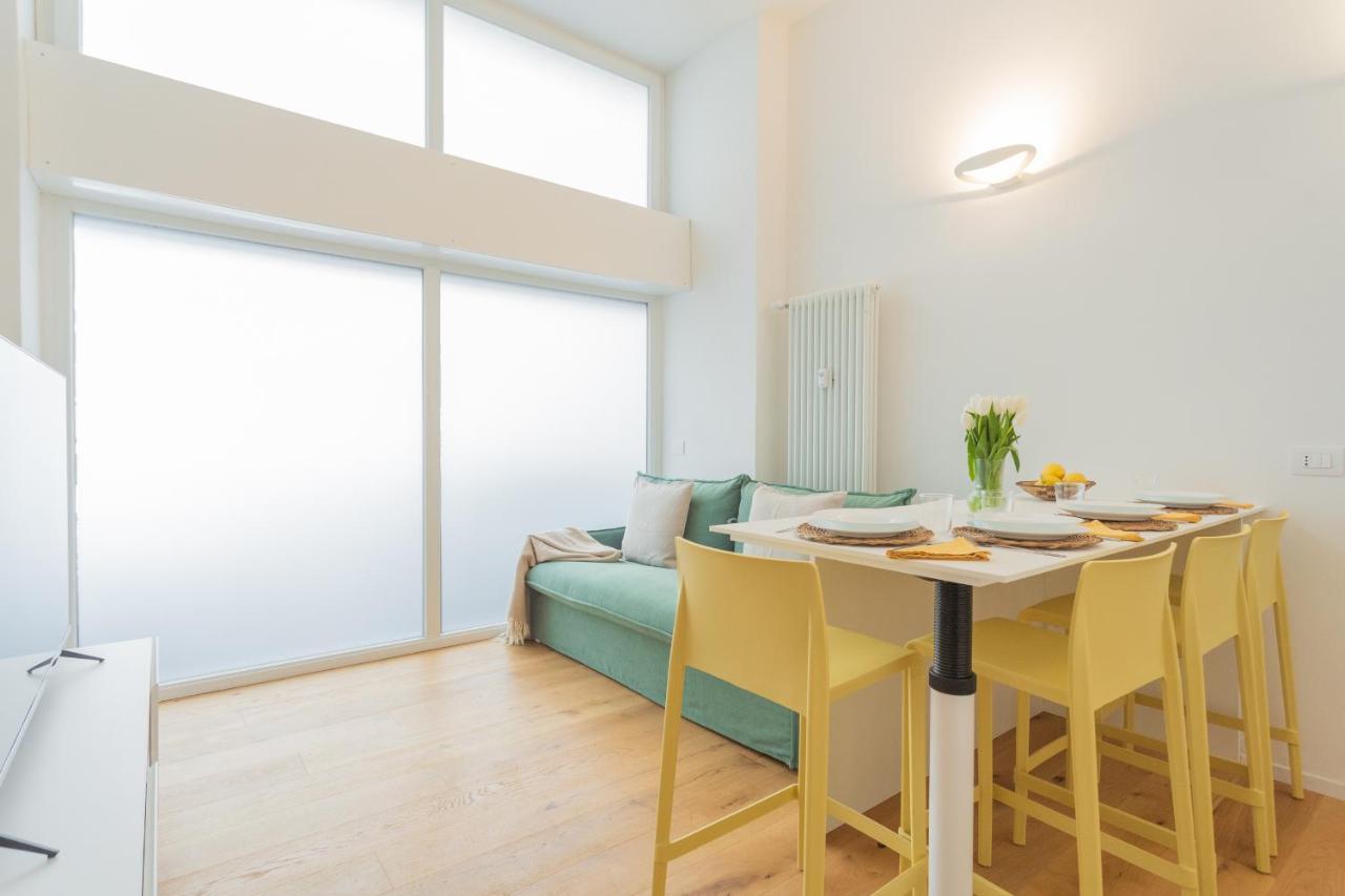 A Step From The Lake Apartment By Rent All Como Exteriér fotografie